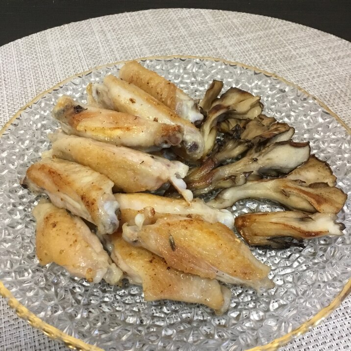 フライパンで!手羽中と舞茸焼き